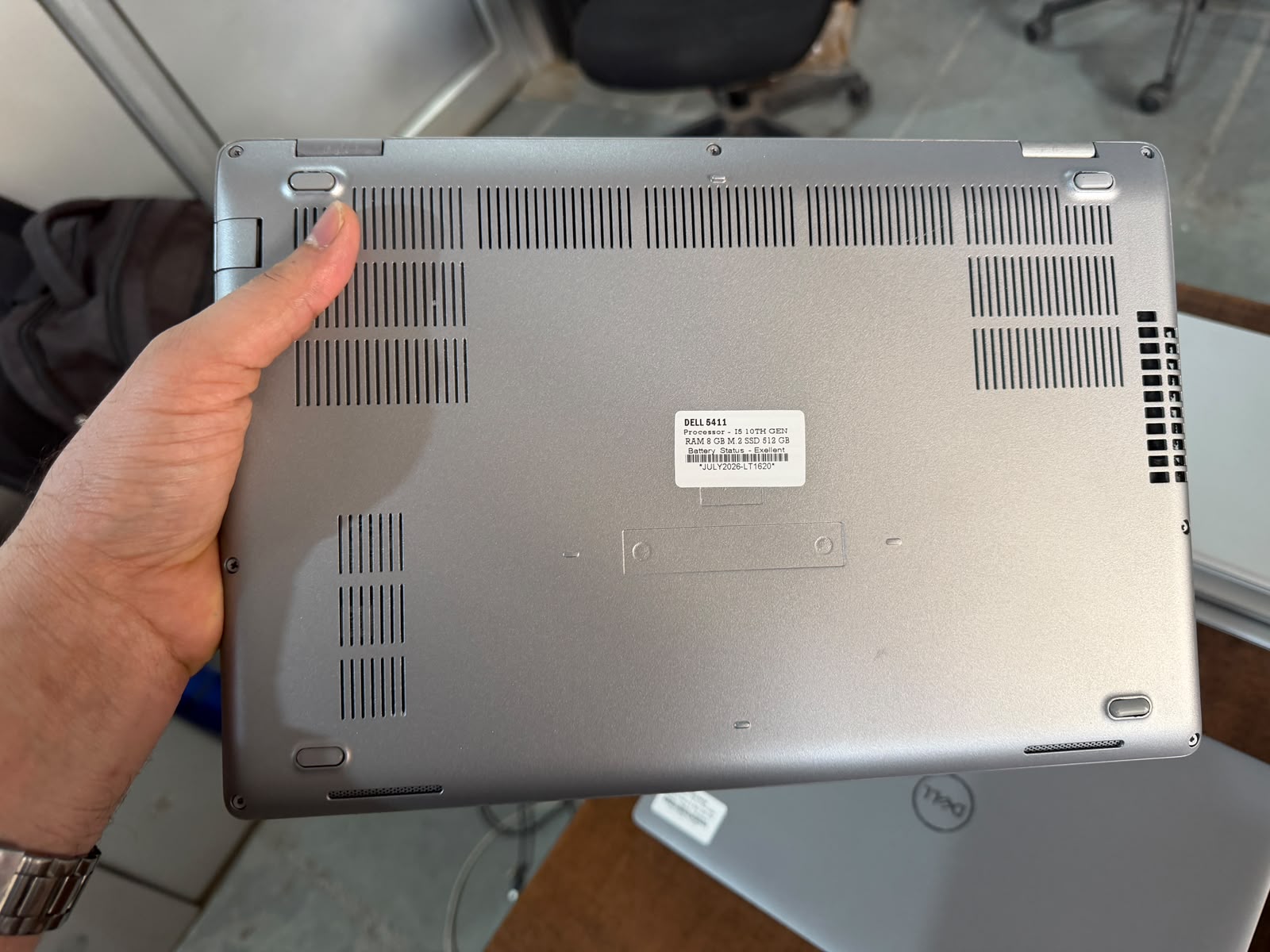 DELL Latitude 5411 H processor i5 10th GEN 8GB 512GB 14.1 inch non touch (with adapter) - Image 2