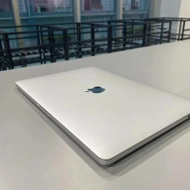 Macbook Pro A2251 i5 (2020) 16GB 1TB 13 inch non touch (with adapter)
